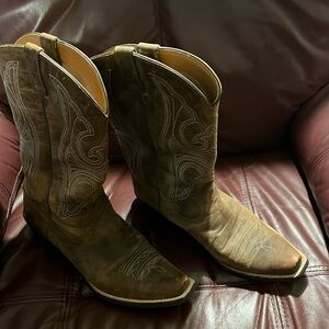 Ariat boots